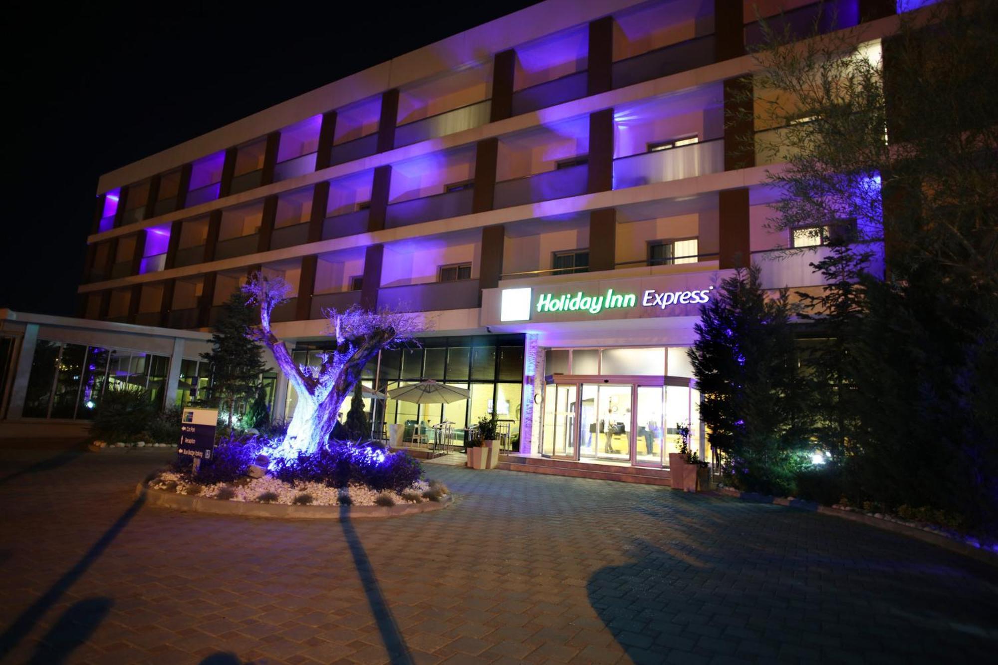 Holiday Inn Express Manisa-West By Ihg Экстерьер фото