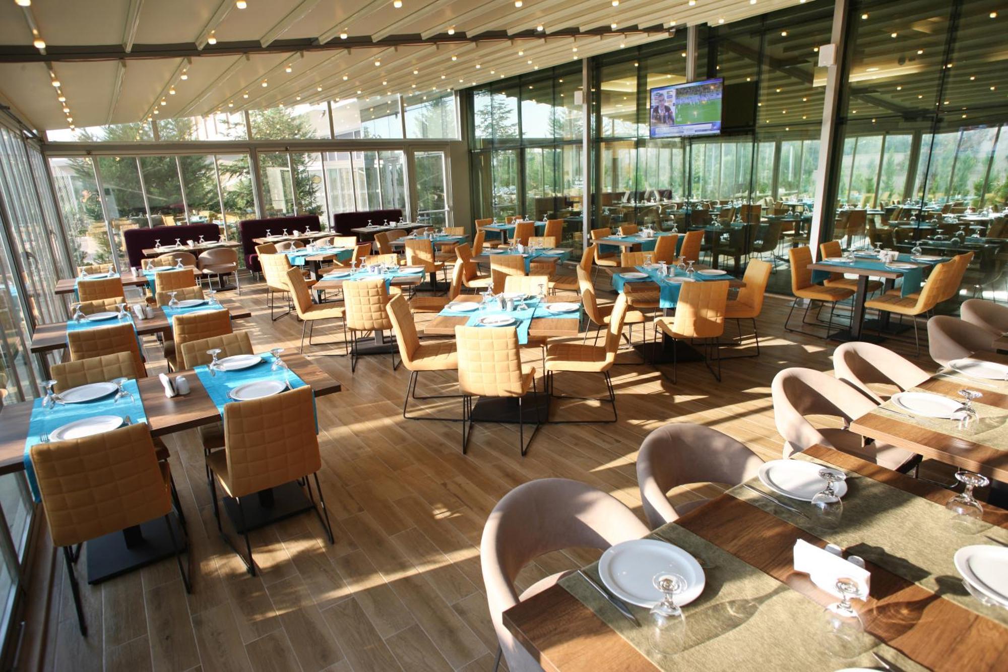 Holiday Inn Express Manisa-West By Ihg Экстерьер фото