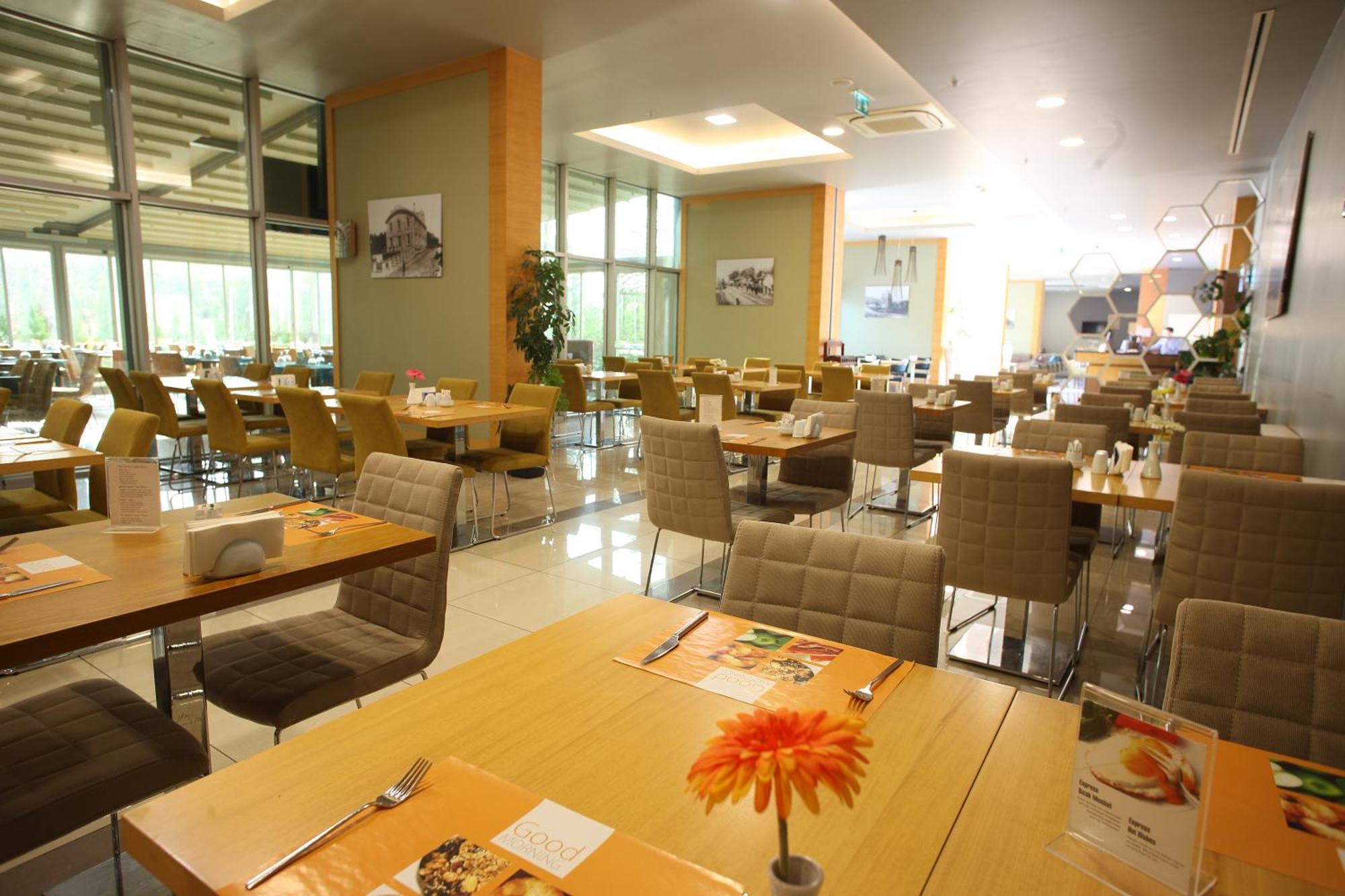 Holiday Inn Express Manisa-West By Ihg Экстерьер фото