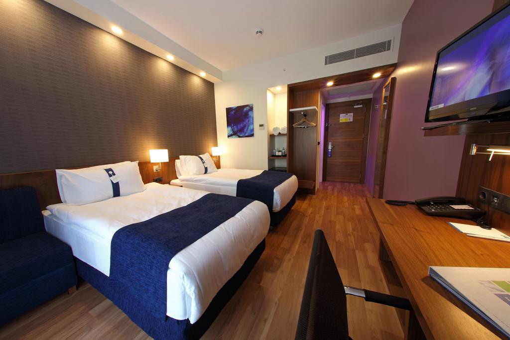 Holiday Inn Express Manisa-West By Ihg Экстерьер фото