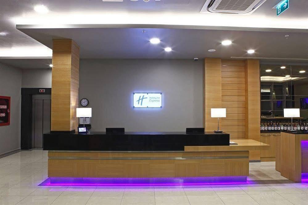Holiday Inn Express Manisa-West By Ihg Экстерьер фото